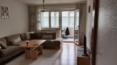 Helle 3-Zimmer Wohnung mit Loggia und Aufzug