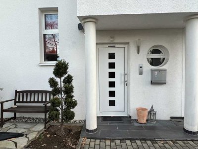 Ruhige, familienfreundliche Doppelhaushälfte in Ottobrunn