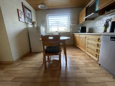 Möbliert 2,5 Z-Wohnung (NUR 1 Pers)