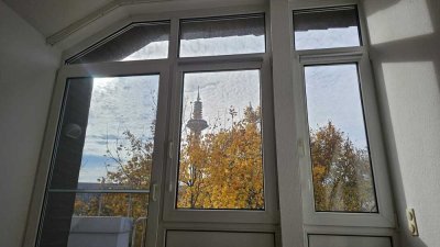 Helle 2-Zimmer Dachgeschosswohnung mit Balkon in Frankfurt-Ginnheim