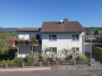 Weitsicht trifft Wohnqualität: Mehrfamilienhaus in Bestlage