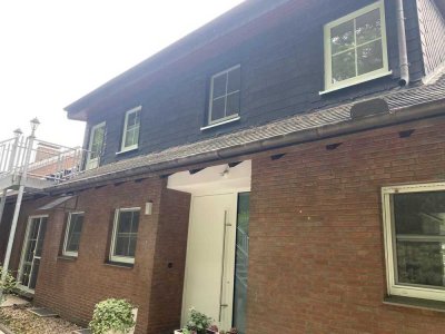 Einfamilienhaus mit Einliegerwohnung (850€ KM) in ruhiger Waldrandlage mit PV Anlage