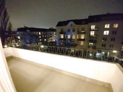 Lichtdurchflutete Wohnung mit Süd -Balkon in der Nähe Uni Klinik und  Eppendorf Baum