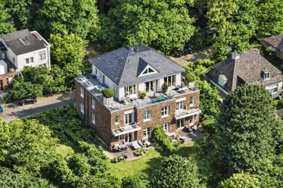 Exklusive Staffelgeschoss-Residenz im Zylinderviertel: Repräsentatives Wohnen mit Dachterrasse!