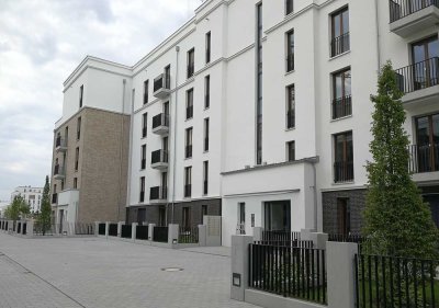 Exklusive 2-Zimmer-Wohnung mit gehobener Innenausstattung mit Einbauküche in Frankfurt am Main