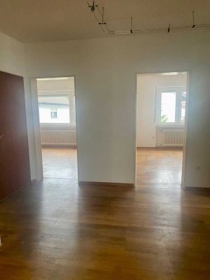 Helle 3-Zimmer-Wohung mit Balkon