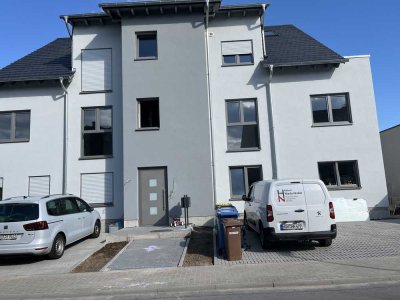 Neubauwohnung Erstbezug mit Balkon: attraktive 3-Zimmer-Wohnung in Oestrich-Winkel