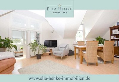 Kapitalanlage: Wunderschöne, großzügige Altbau-Wohnung mit Wintergarten in zentraler Lage.