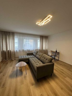Hochwertig renovierte 2,5-Zimmer-Wohnung mit Panorama-Blick - Stuttgart Mitte