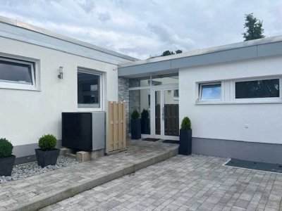 Geräumiger Bungalow mit gehobener Innenausstattung