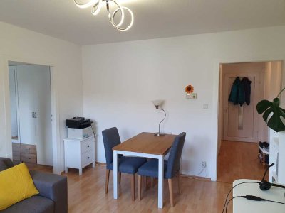 Freundliche 2-Zimmerwohnung mit Einbauküche - frei ab 1.7.!