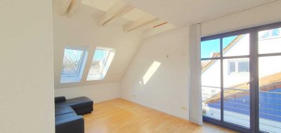 Maisonette Single Wohnung 1,5 Zimmer - 700€ - Stadtbergen, Augsburg