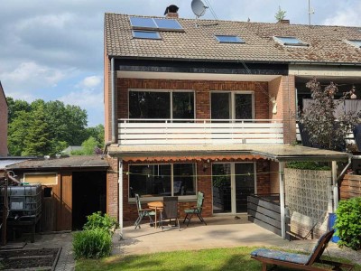Familiengerechtes Reihenendhaus mit viel Platz, moderner Technik & Sauna
