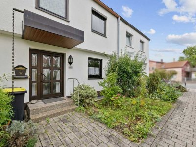 Gepflegtes RMH, ideal für eine Familie mit Terrasse, Balkon, Garage in Nürnberg-Reichelsdorf