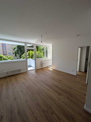 Schöne 1 Zimmer Single-Wohnung mit Balkon in ruhiger Tempelhofer Lage