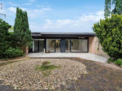 Lichtdurchfluteter Bungalow mit Garten und Terrasse in ruhiger Lage von Meerbusch-Osterath