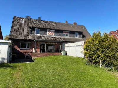 Familienfreundliche Doppelhaushälfte auf traumhaftem Grundstück in Wilhelmshaven-Voslapp