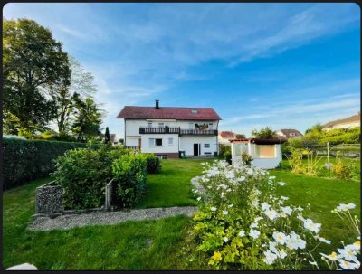 2 Familienwohnhaus mit großem Garten/Bauplatz