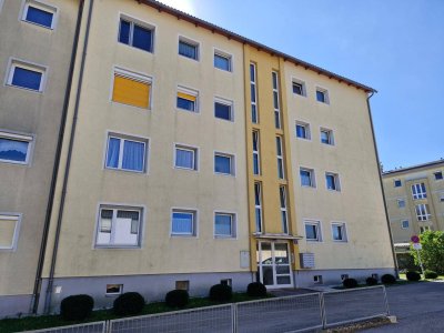 Helle 3-Zimmer Wohnung mit toller Aussicht und Garage!