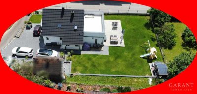 Kernsaniertes Einfamilienhaus in zentraler Lage !!