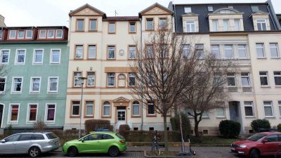 Wunderschöne 2-Zimmer-Altbauwohnung in zentraler Lage (Auenstraße) bezugsfrei ab 01.06.