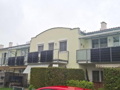 Sollenau: Wunderschöne Wohnung mit Balkon und eigenem Parkplatz in toller Lage
