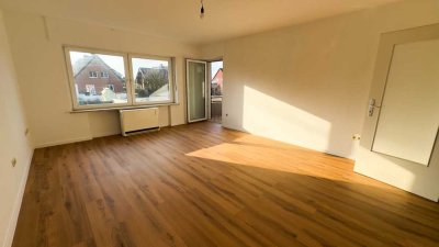 Wunderschöne, große & renovierte 4-Zimmer Wohnung im grünen mit Balkon und Garage mgl. in Selm