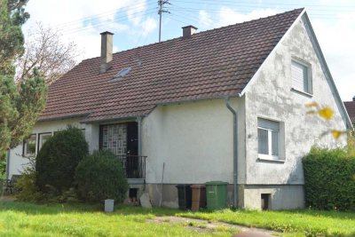 Gepflegtes Einfam.-Wohnhaus mit ELW und Garage