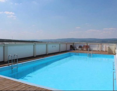 Exklusive 3-Zimmer-Wohnung in Mainz mit Pool auf Dach und privatem Jacuzzis