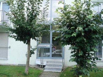 Stuttgartnah, Terrasse ins Grüne, 2 TG,  bitte Beruf, Tätigkeit, Befristung, Einkommen angeben