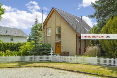 IMMOBERIN.DE - Fabelhaftes Haus mit Südgarten, Saunalandschaft & Garage in naturverbundener Lage