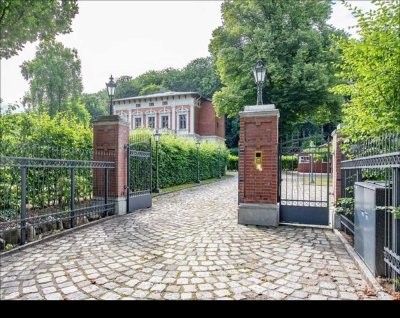 Historisches Anwesen auf Parkgrundstück