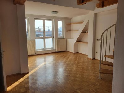 Sonnige 76 m² Maisonette-Wohnung in Krankenhausnähe!