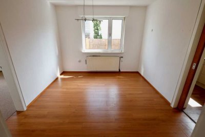 Stilvolle, modernisierte 4-Zimmer-Hochparterre-Wohnung in Dudenhofen