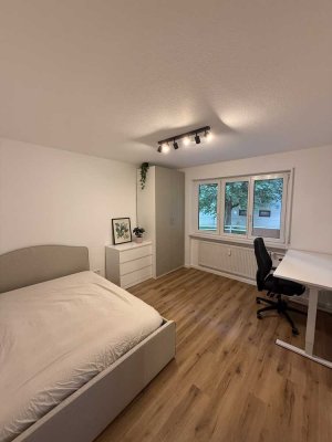 Zimmer in hochwertig renovierter Wohnung mit All-inclusive-Miete (Zimmer 2/3)