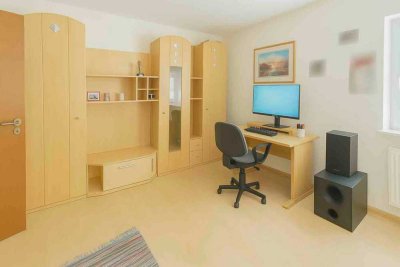 Langfristig vermietet & entwicklungsfähig – charmante Souterrain-Wohnung als Renditeobjekt“