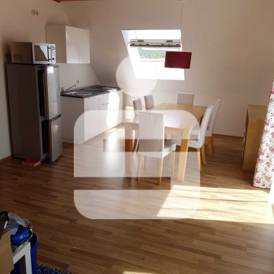 Vermietete 3-Zi.-DG-ETW in Wachenroth...Solide Kapitalanlage