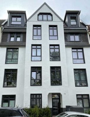 WÄRMEPUMPE + SOLAR- ENERGIEKLASSE A - TOP LAGE Stadtgarten - Exklusive 2-3 Zi.EBK, Kamin, Fußbodenh.