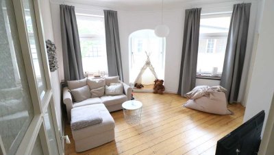 SCHÖNE 3-ZIMMER-WOHNUNG MIT BALKON HATTINGEN-ALTSTADT!