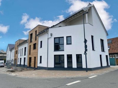 2-Zimmer-Wohnung mit EBK, Balkon, TG-Stellplatz