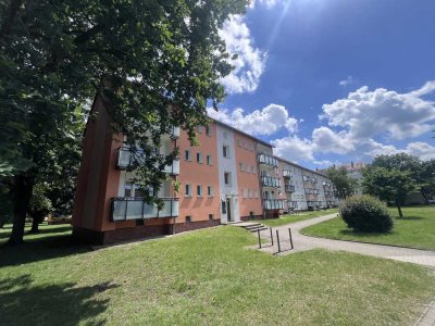 Verkehrsgünstig: renovierte 2- Zimmerwohnung