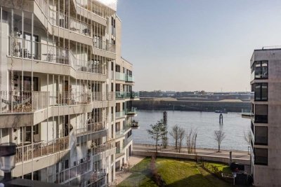 Logenplatz mit Elbblick in der HafenCity
