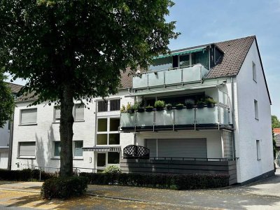 Renovierte 3-Zimmer Wohnung mit großem Balkon und Garage / Zentrum Ratingen-Hösel