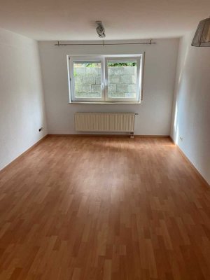 Exklusive 2-Raum-Souterrain-Wohnung in ruhiger Lage mitten in Kißlegg unweit vom Schlosspark