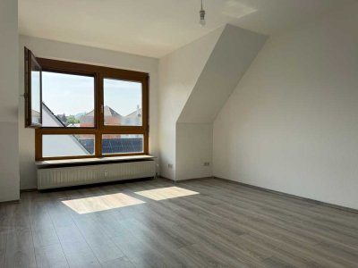 Komfort trifft Lage auf 135m² – barrierearmer Zugang mitten in der Stadt.
SENIORENGERECHT!!!