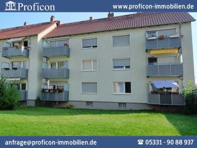 In Gr. Stöckheim:  Gepflegte 3-Zi.-DG-Wohnung mit Duschbad, EBK, Sonnenbalkon und Garage zu kaufen!