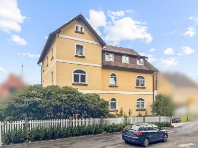 Charmantes 3-Familienhaus mit Altbauflair in Gersfeld – zwei freie Wohnungen &amp; Wohnrecht im DG