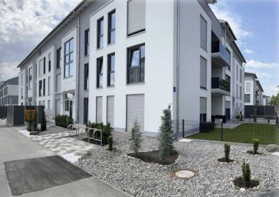 Helle 4-Zimmer-Wohnung in Göggingen mit Einbauküche