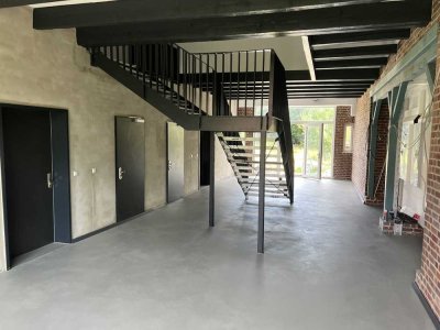 Exklusive 3-Zimmer-Wohnung im denkmalgeschützten Reetdach-Bauernhaus mit Gartenoption