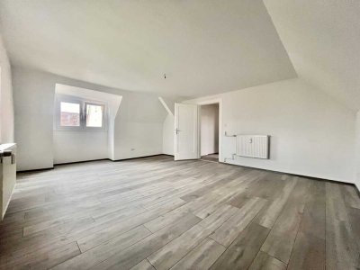 Profi Concept: Langen - schicke 3-Zimmer-Dachgeschoßwohnung sucht nach Renovierung neuen Bewohner